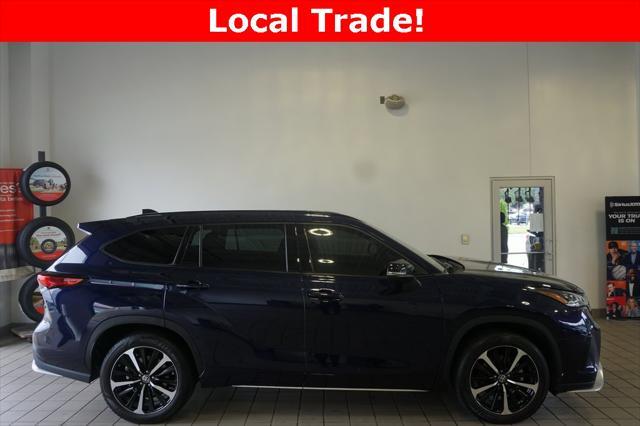 used 2021 Toyota Highlander car, priced at $36,527