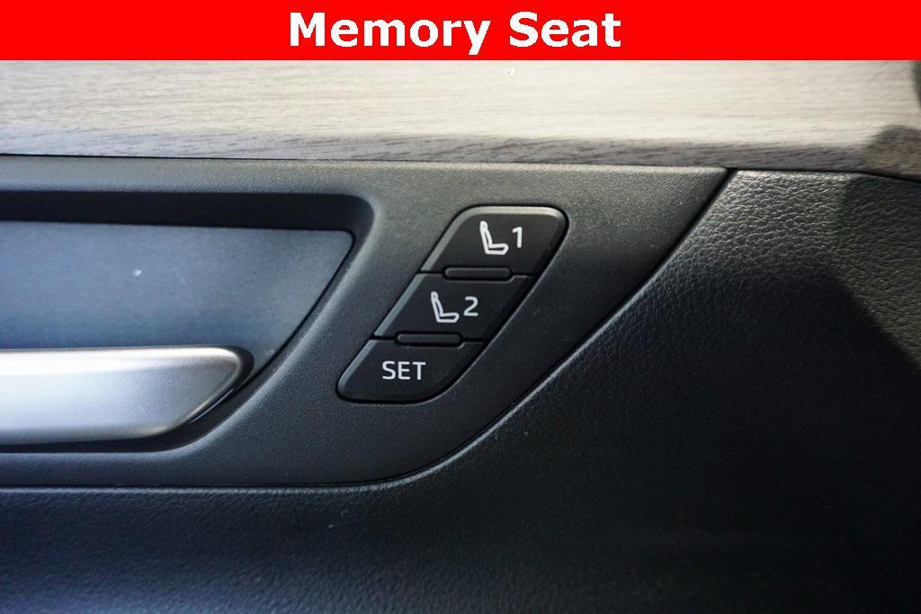 used 2025 Toyota Grand Highlander car, priced at $57,986