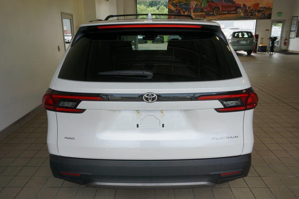 used 2025 Toyota Grand Highlander car, priced at $54,986