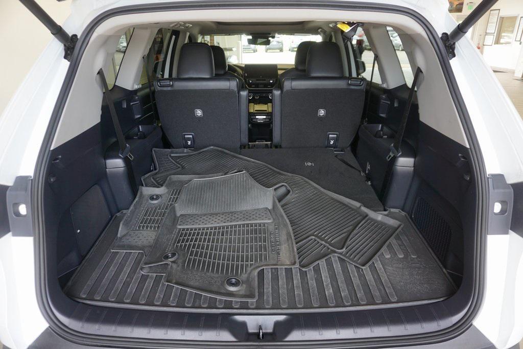 used 2025 Toyota Grand Highlander car, priced at $54,986