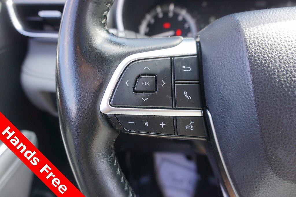 used 2021 Toyota Highlander car, priced at $35,987
