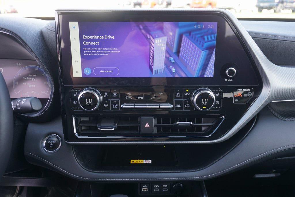 used 2023 Toyota Highlander Hybrid car, priced at $46,837