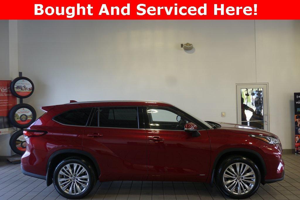 used 2023 Toyota Highlander Hybrid car, priced at $46,837