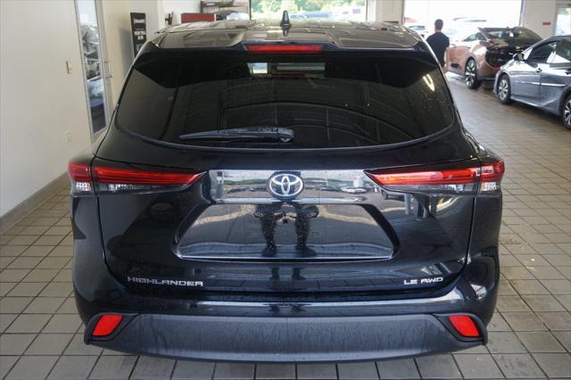 used 2022 Toyota Highlander car, priced at $31,497