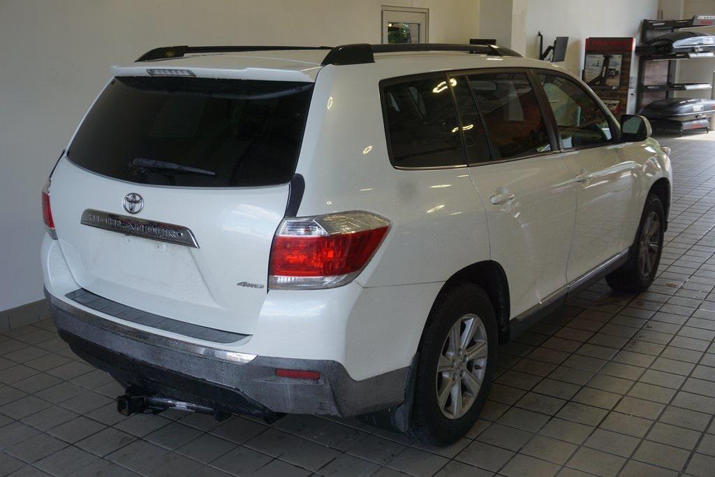 used 2013 Toyota Highlander car, priced at $12,986