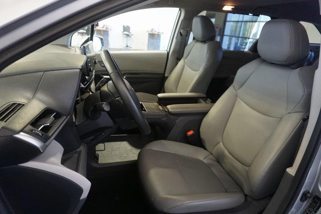 used 2024 Toyota Sienna car, priced at $43,990