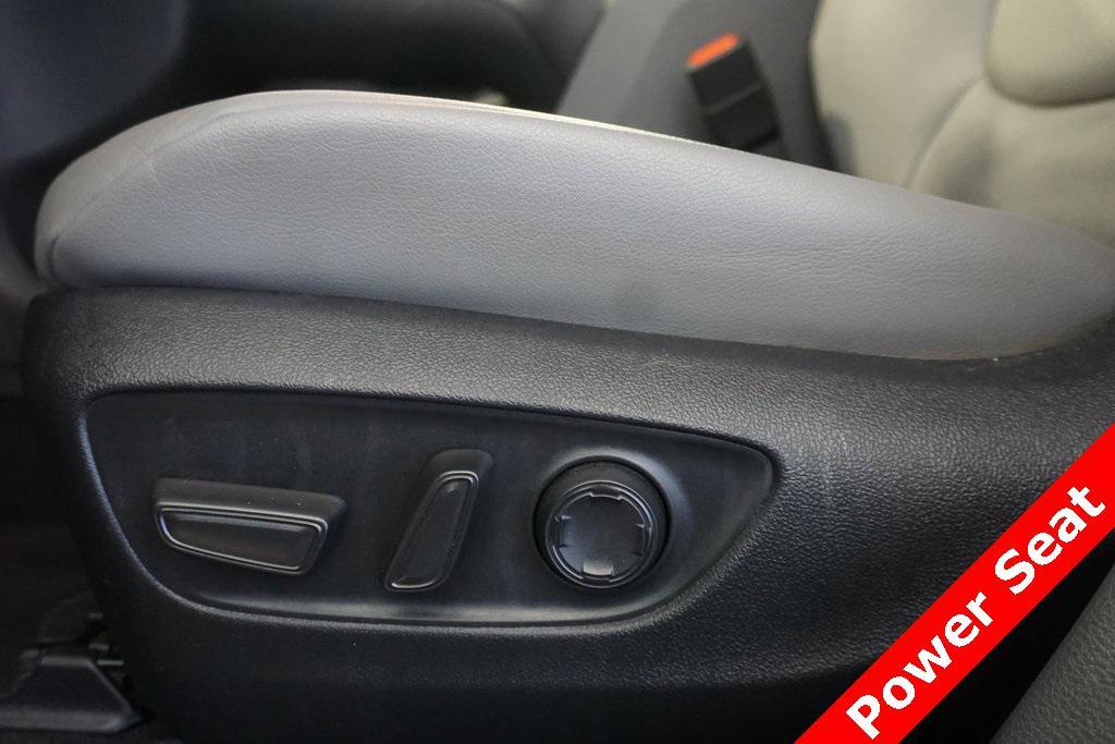 used 2024 Toyota Sienna car, priced at $43,990