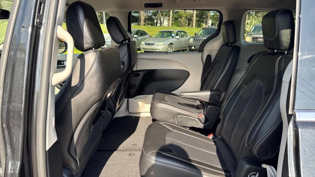 used 2023 Chrysler Pacifica car, priced at $23,695