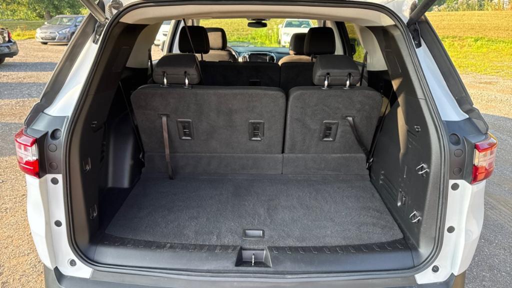 used 2021 Chevrolet Traverse car, priced at $26,795