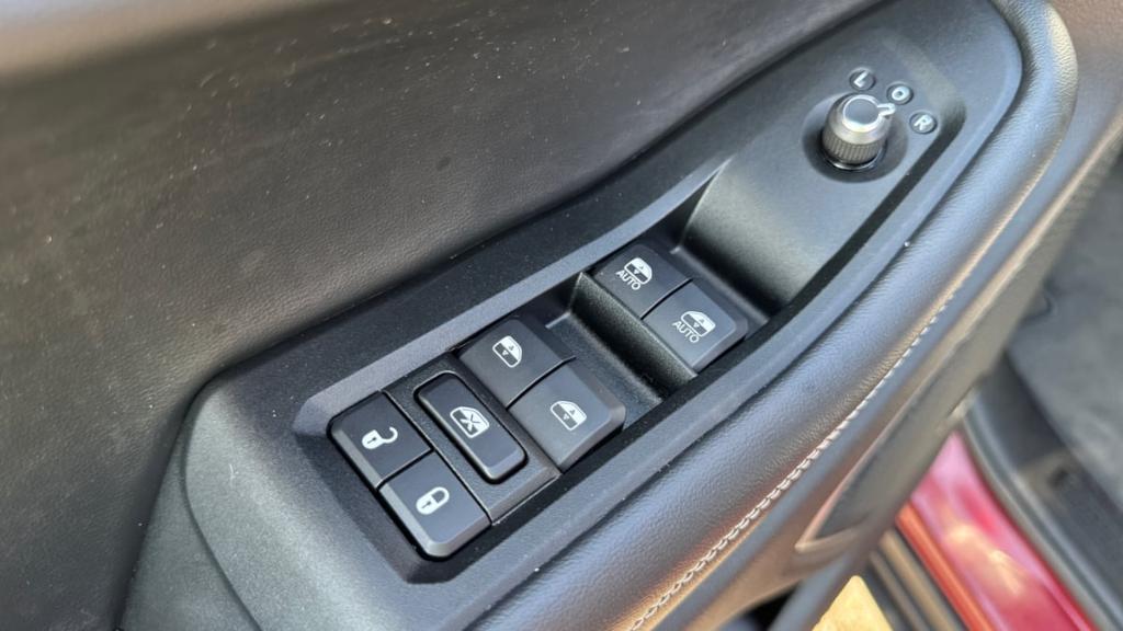 used 2021 Jeep Grand Cherokee L car, priced at $30,995