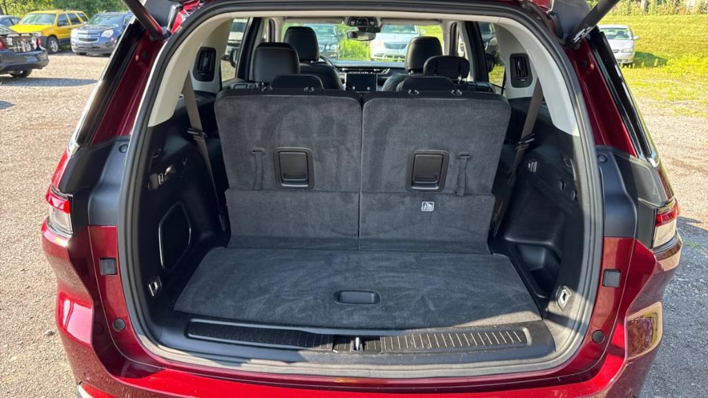 used 2021 Jeep Grand Cherokee L car, priced at $30,995