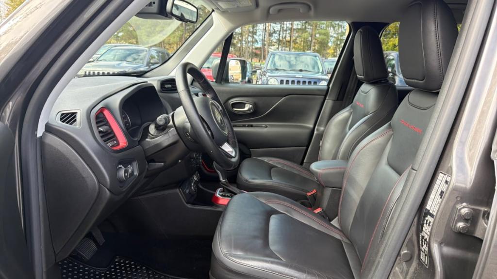 used 2021 Jeep Renegade car, priced at $20,495