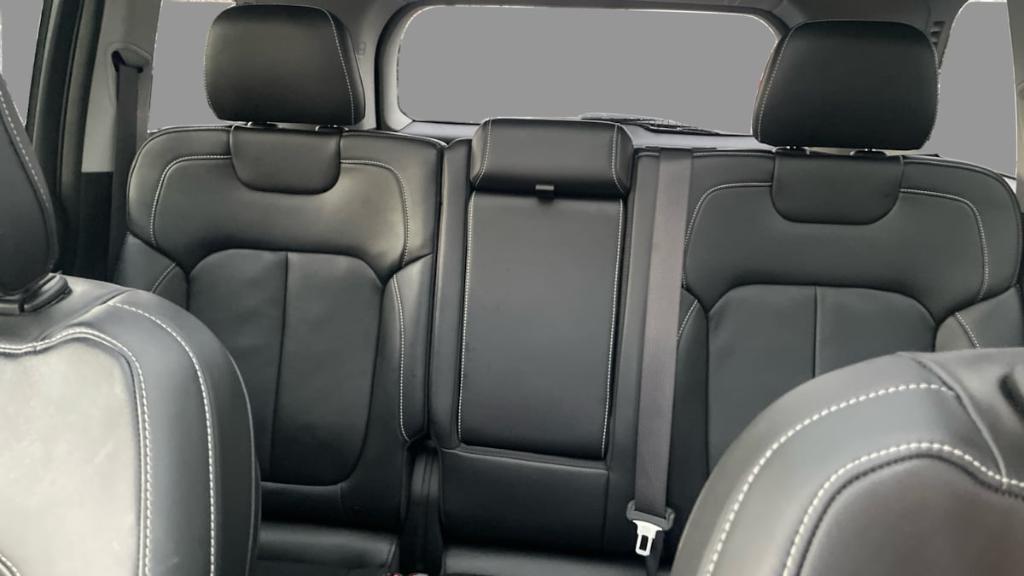 used 2022 Jeep Grand Cherokee car, priced at $33,495