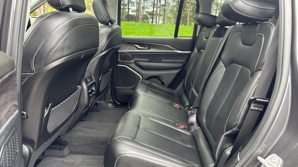 used 2022 Jeep Grand Cherokee car, priced at $32,395