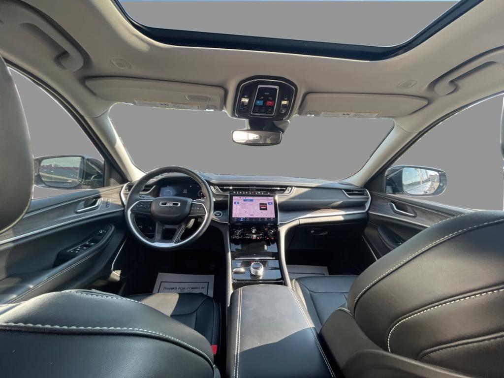 used 2022 Jeep Grand Cherokee car, priced at $32,995