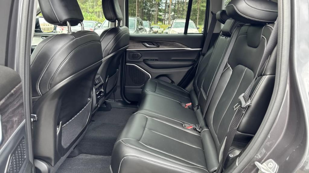 used 2022 Jeep Grand Cherokee car, priced at $32,995