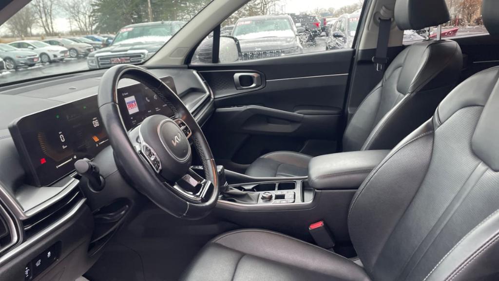 used 2024 Kia Sorento car, priced at $32,495