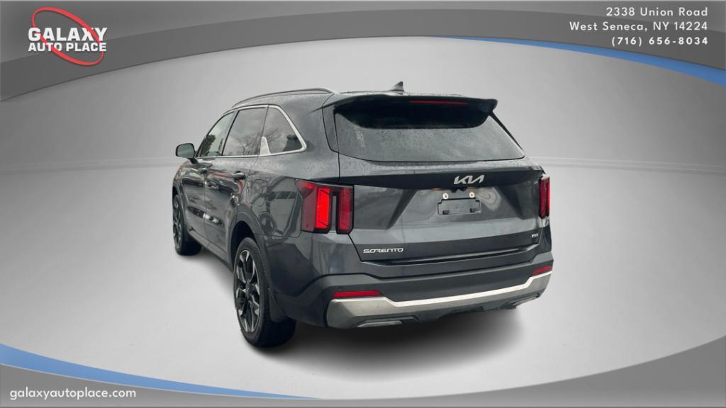 used 2024 Kia Sorento car, priced at $32,495