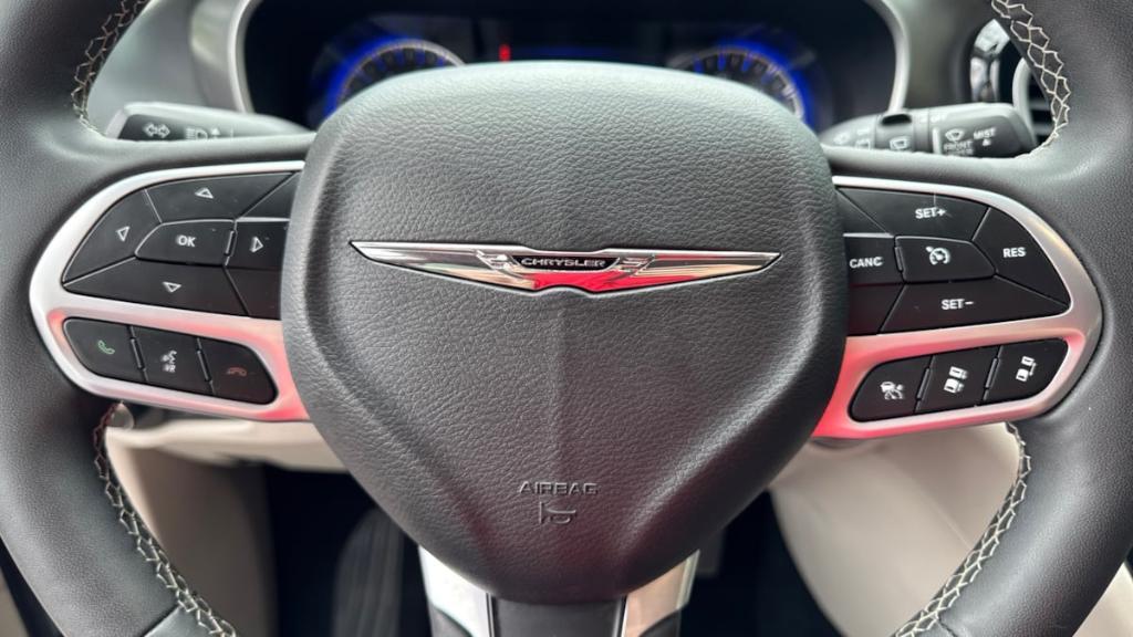 used 2023 Chrysler Pacifica car, priced at $23,995