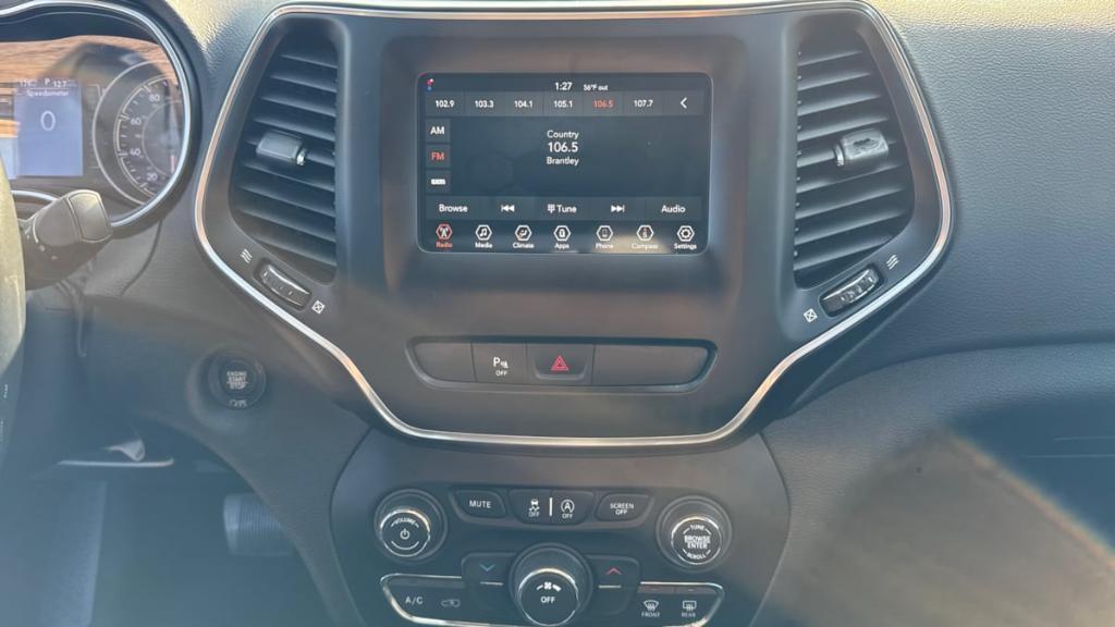 used 2019 Jeep Cherokee car, priced at $16,295