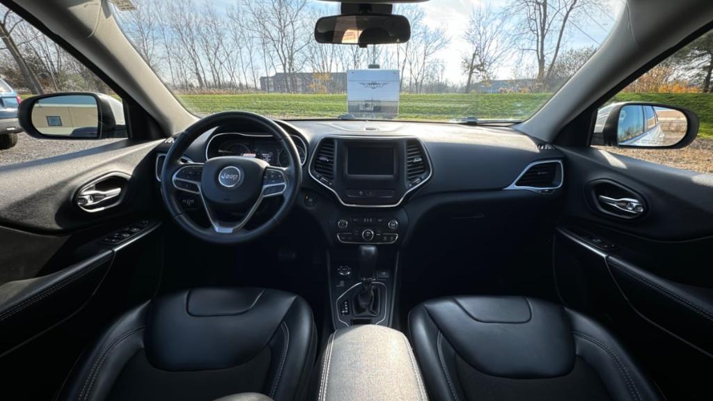 used 2019 Jeep Cherokee car, priced at $16,295