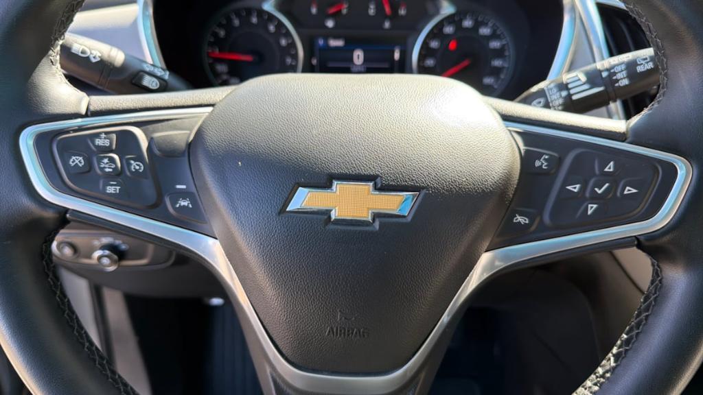 used 2023 Chevrolet Equinox car, priced at $22,495