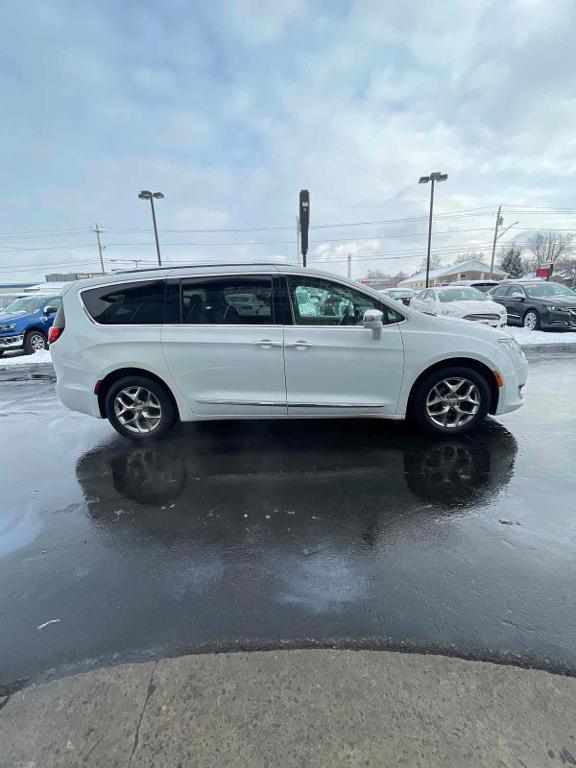 used 2018 Chrysler Pacifica car, priced at $17,995