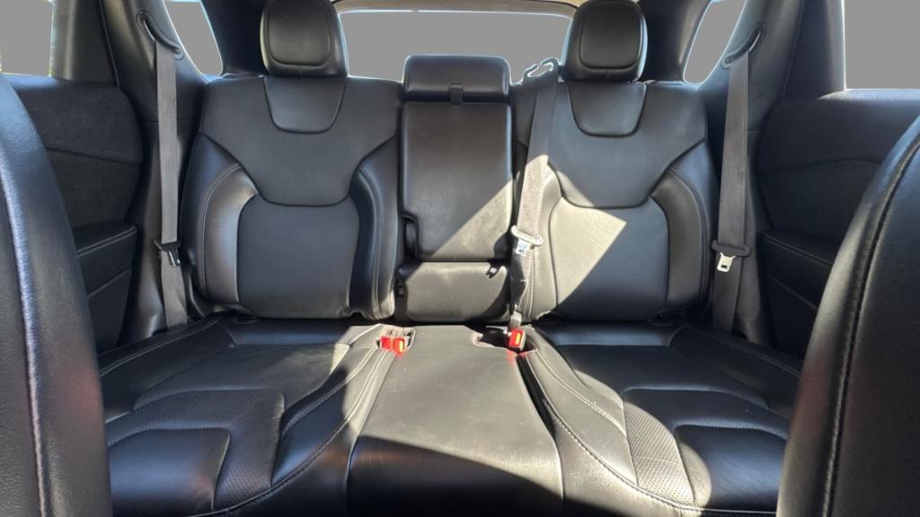 used 2021 Jeep Cherokee car, priced at $18,695