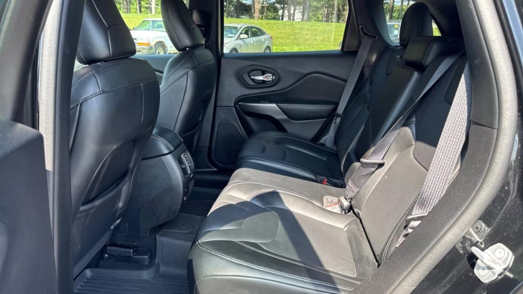used 2021 Jeep Cherokee car, priced at $23,295