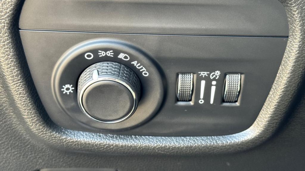 used 2022 Jeep Grand Cherokee L car, priced at $29,995
