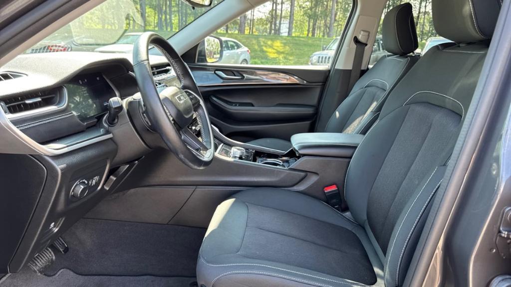 used 2022 Jeep Grand Cherokee L car, priced at $29,995