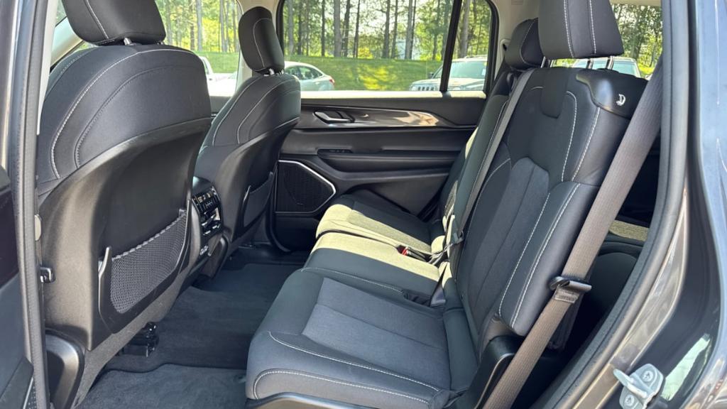 used 2022 Jeep Grand Cherokee L car, priced at $29,995