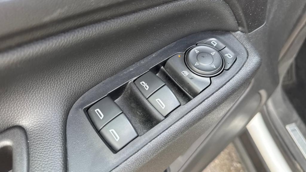 used 2020 Chevrolet Equinox car, priced at $20,995