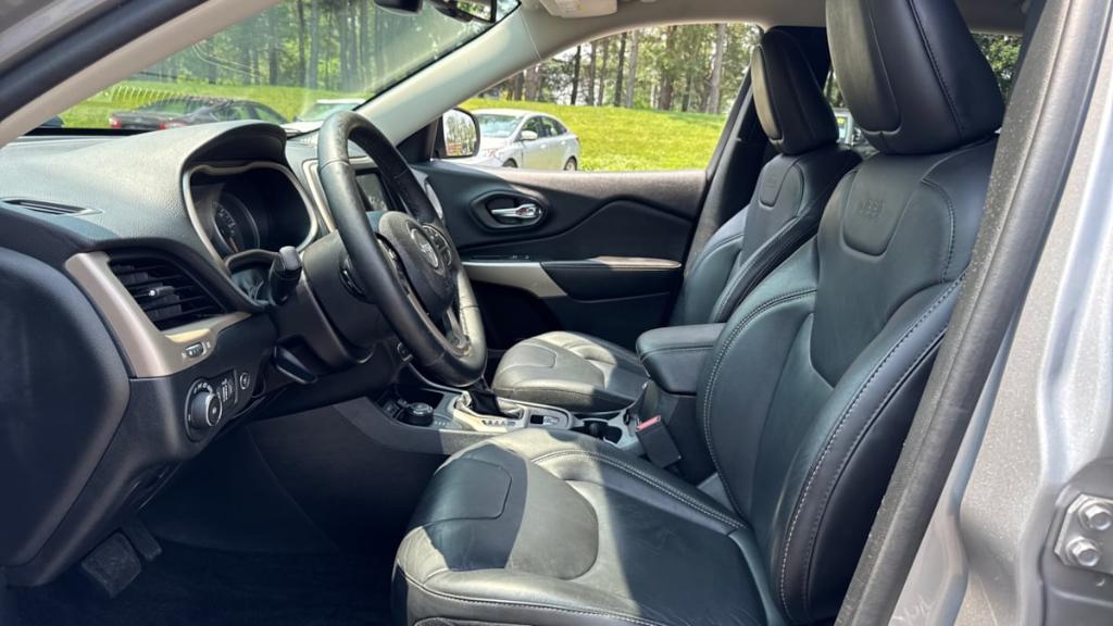 used 2018 Jeep Cherokee car, priced at $16,495