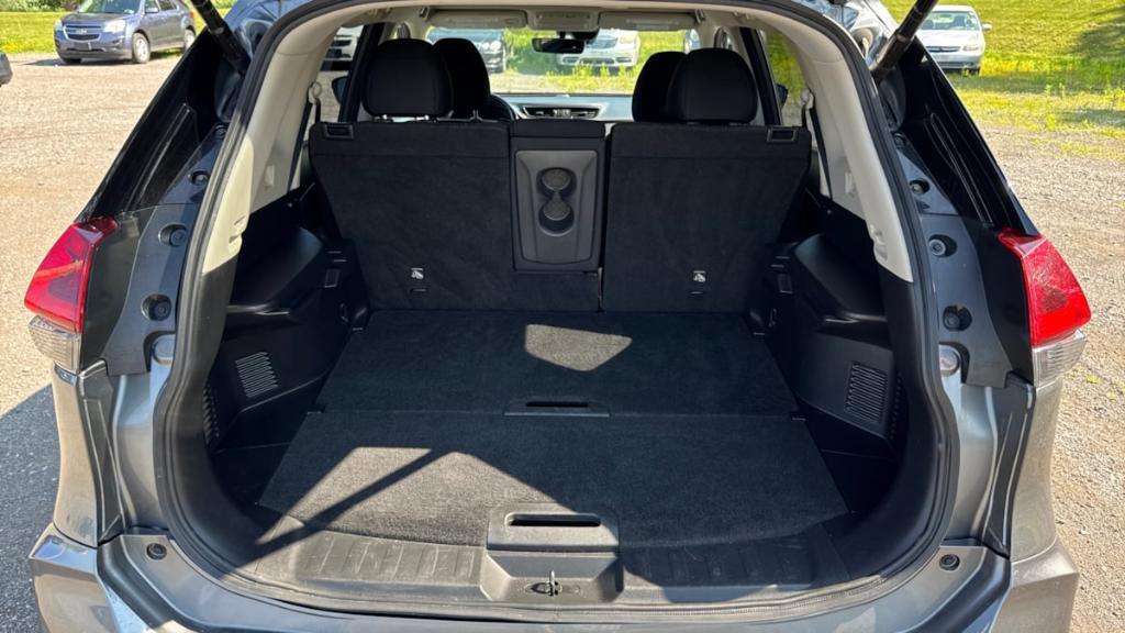 used 2020 Nissan Rogue car, priced at $19,995