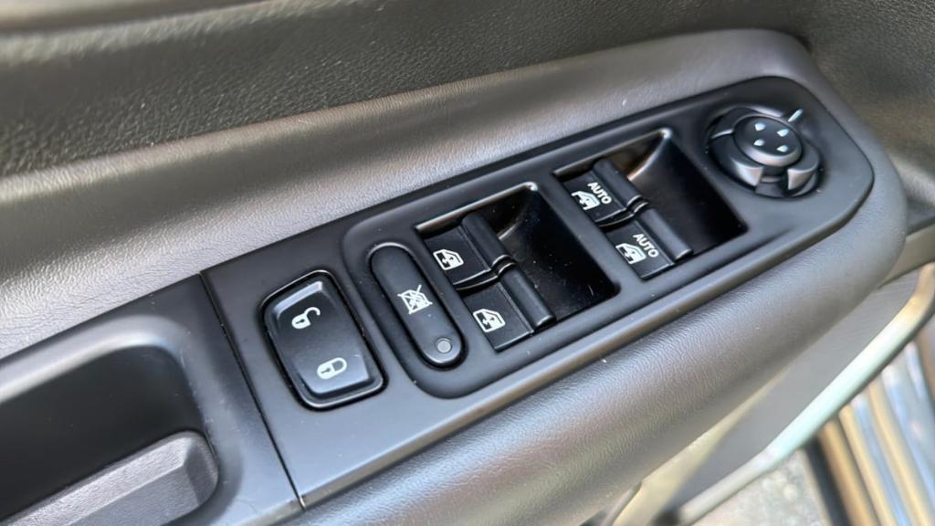 used 2020 Jeep Renegade car, priced at $18,495