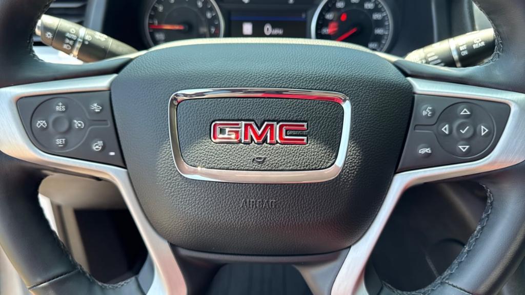 used 2023 GMC Acadia car, priced at $33,895