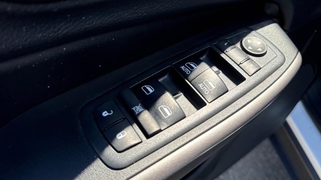 used 2019 Jeep Cherokee car, priced at $16,395