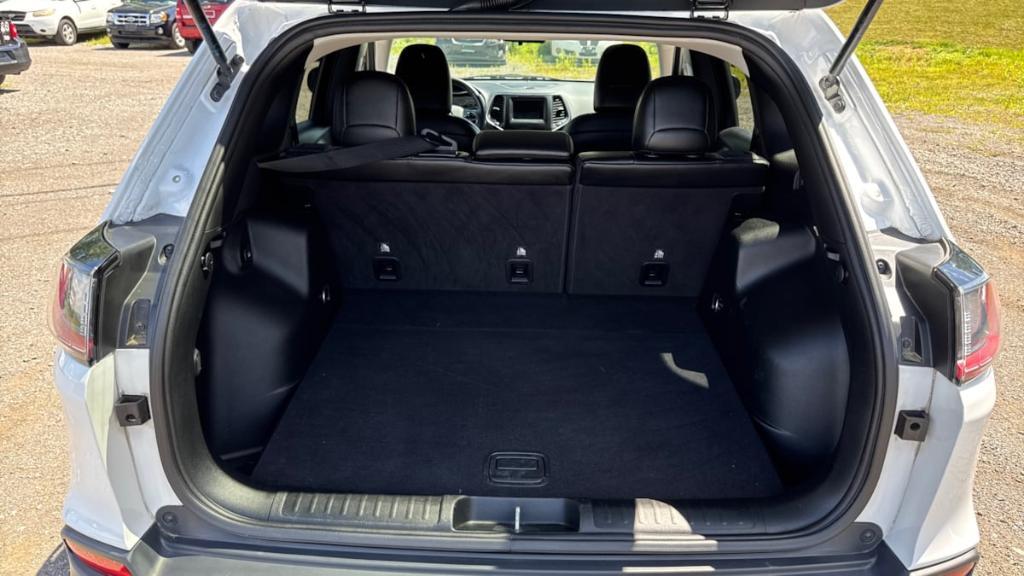 used 2019 Jeep Cherokee car, priced at $16,395