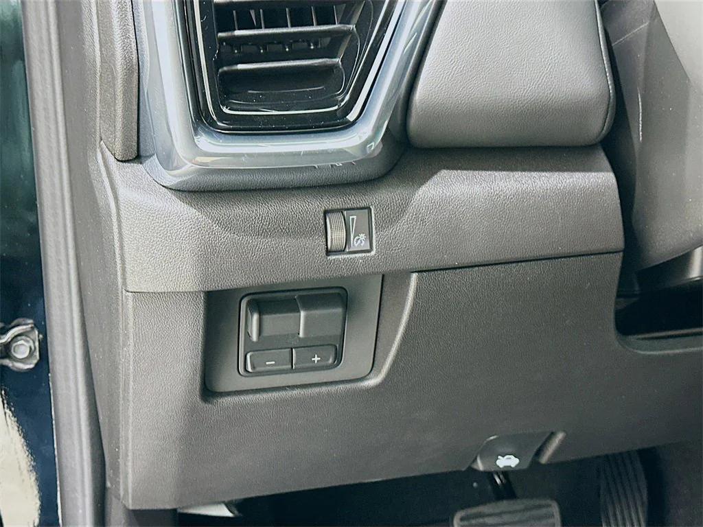 new 2026 GMC Canyon car, priced at $43,390