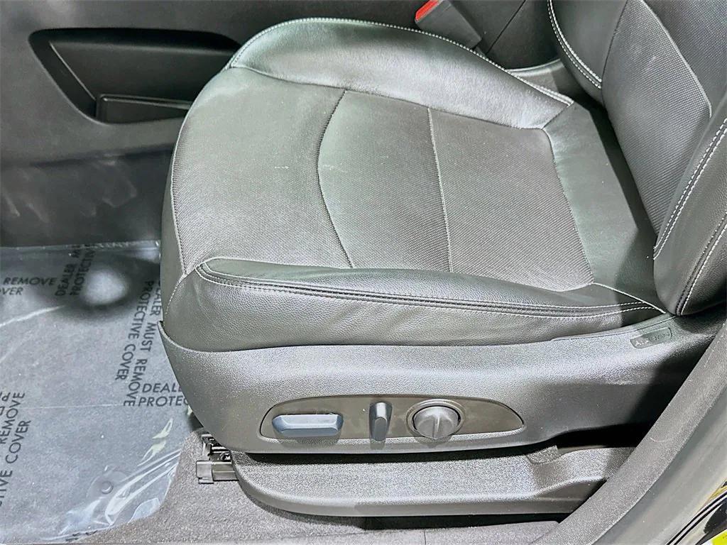 used 2023 GMC Terrain car, priced at $24,281