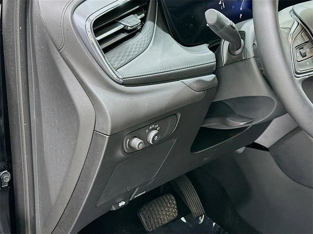 used 2025 Buick Encore GX car, priced at $23,732