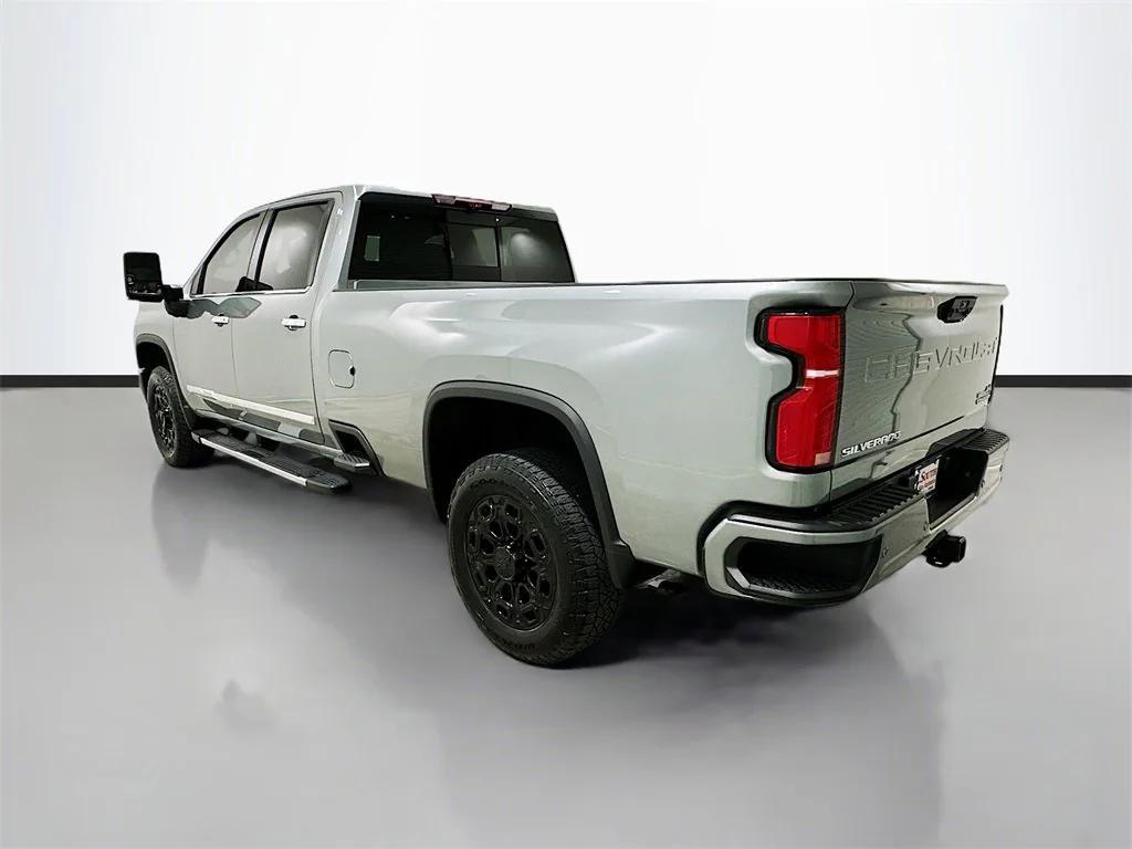 used 2024 Chevrolet Silverado 3500 car, priced at $72,822