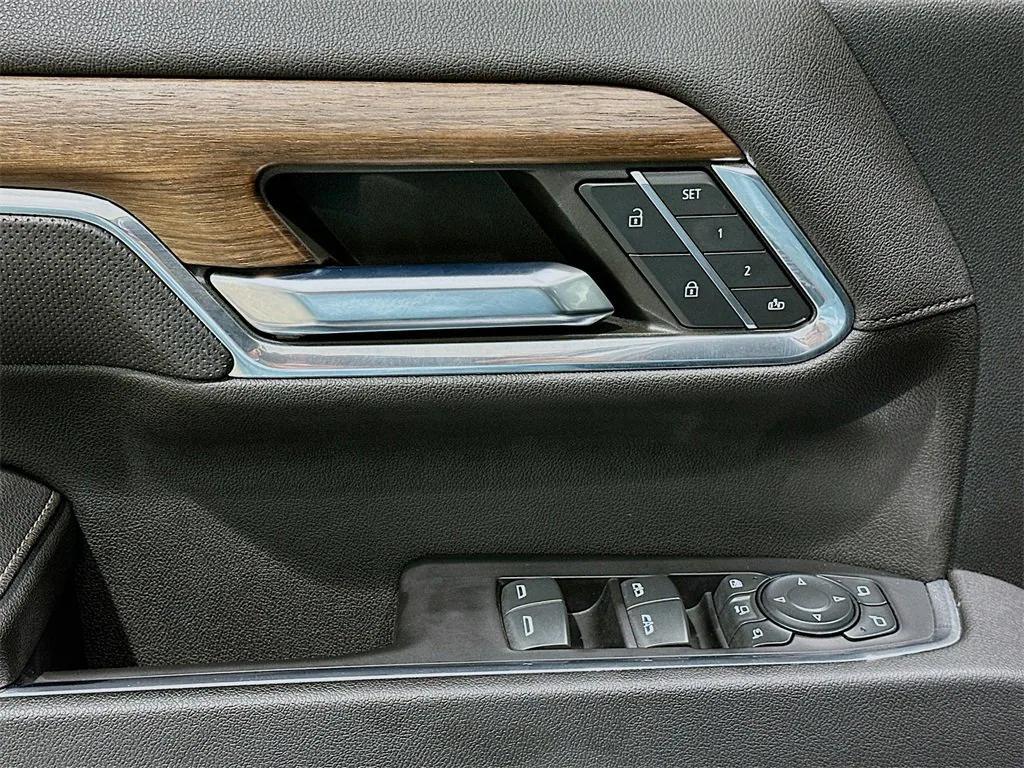 used 2024 Chevrolet Silverado 3500 car, priced at $72,822