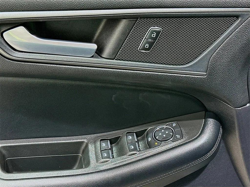 used 2022 Ford Edge car, priced at $23,069