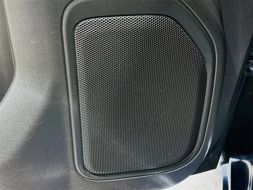 used 2021 GMC Sierra 1500 car, priced at $30,871