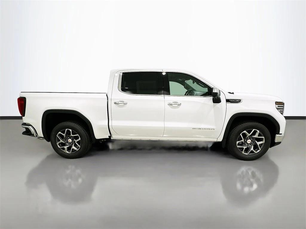 new 2026 GMC Sierra 1500 car, priced at $47,595