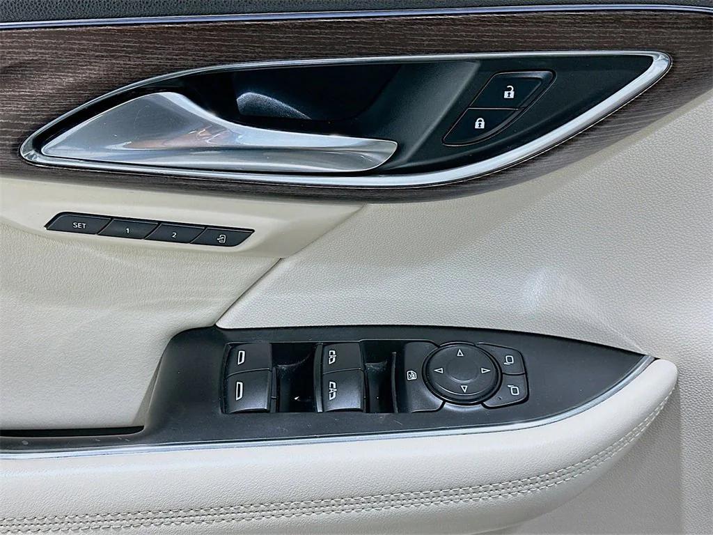 used 2022 Buick Envision car, priced at $26,451