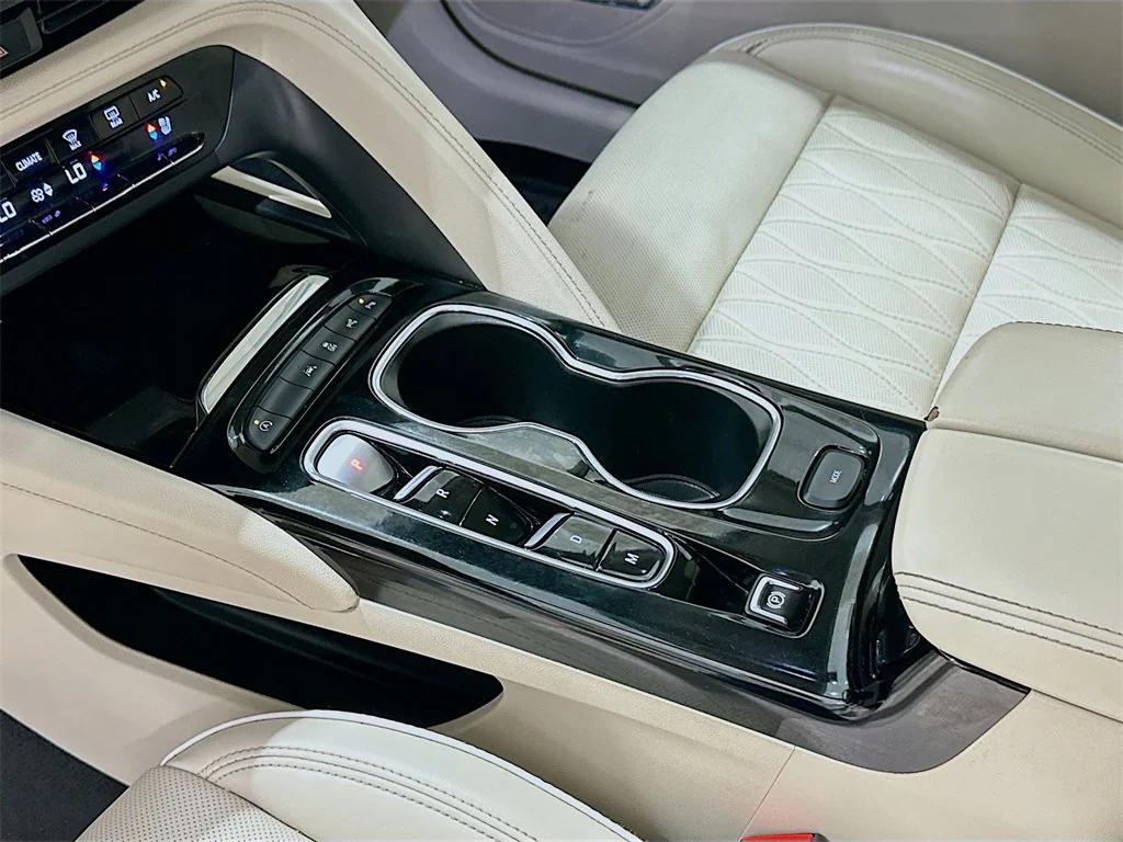 used 2022 Buick Envision car, priced at $26,451