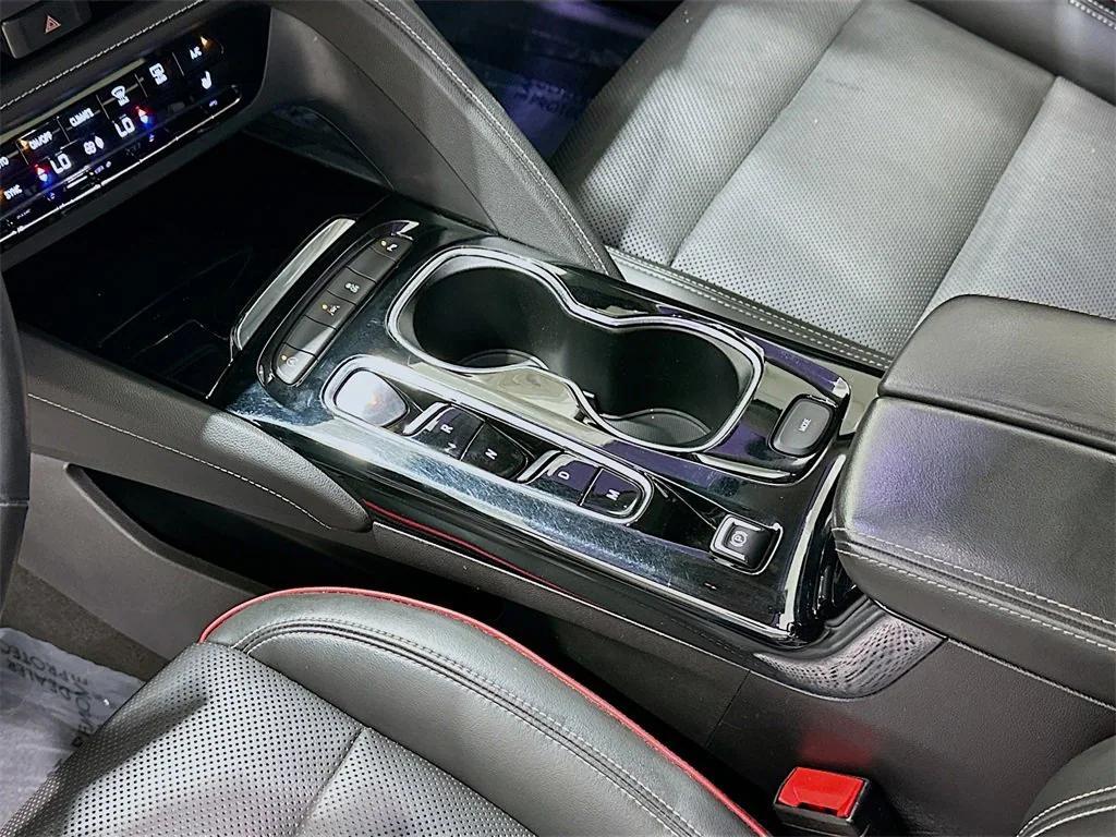 used 2022 Buick Envision car, priced at $25,100